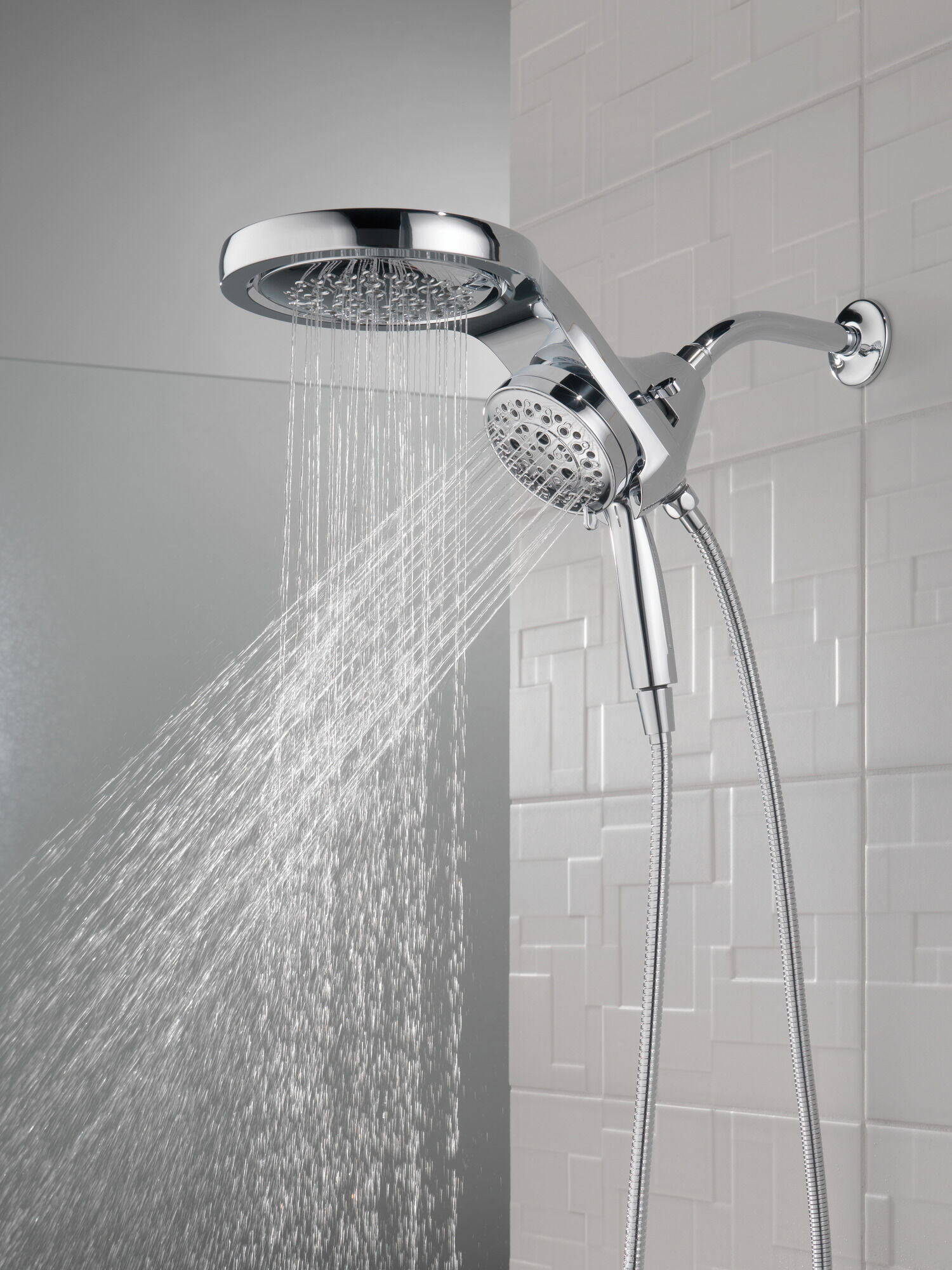 58680-25 HydroRain® H2Okinetic® 5-регулировочная душевая лейка два в одном Delta Faucet Universal Showering Хром  - Вид №13