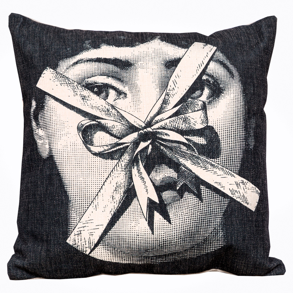 211106 Арт-подушка «Лина», версия «Презент» Object Desire 