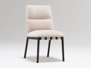 Бархатный стул