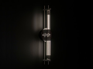 Стеклянный настенный светильник