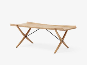 Деревянный журнальный столик