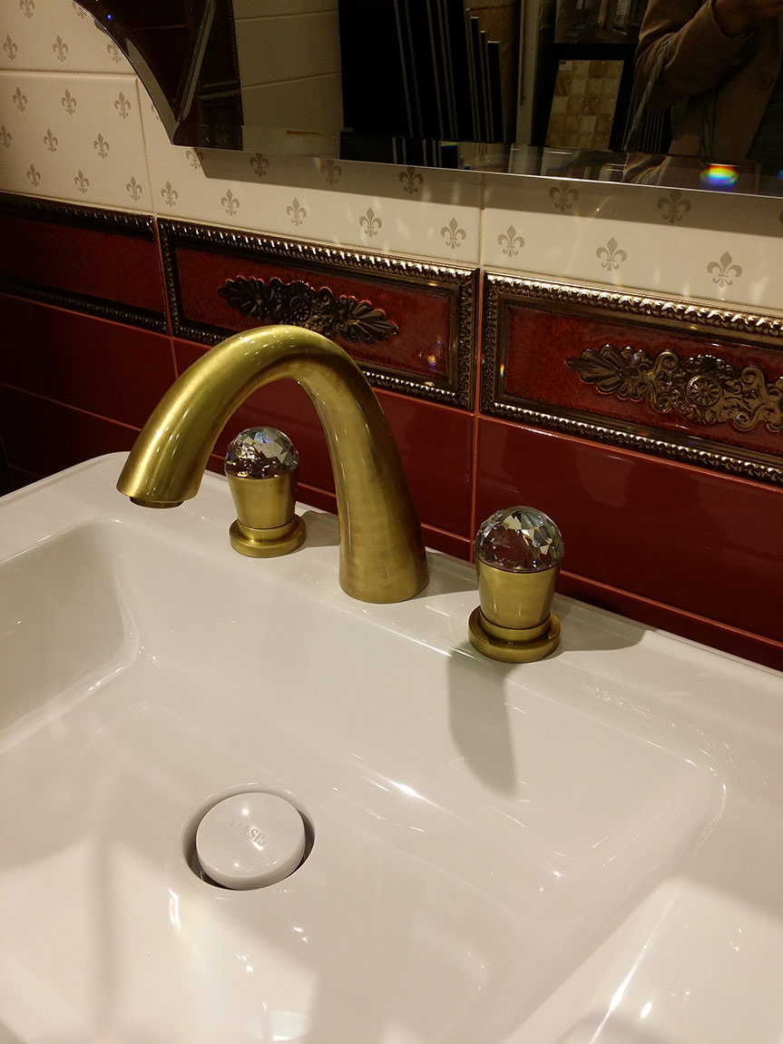 2009 ** 22 Смеситель для умывальника Nicolazzi Series Cristallo  - Вид №3