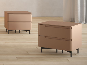 Деревянная прямоугольная тумбочка с ящиками