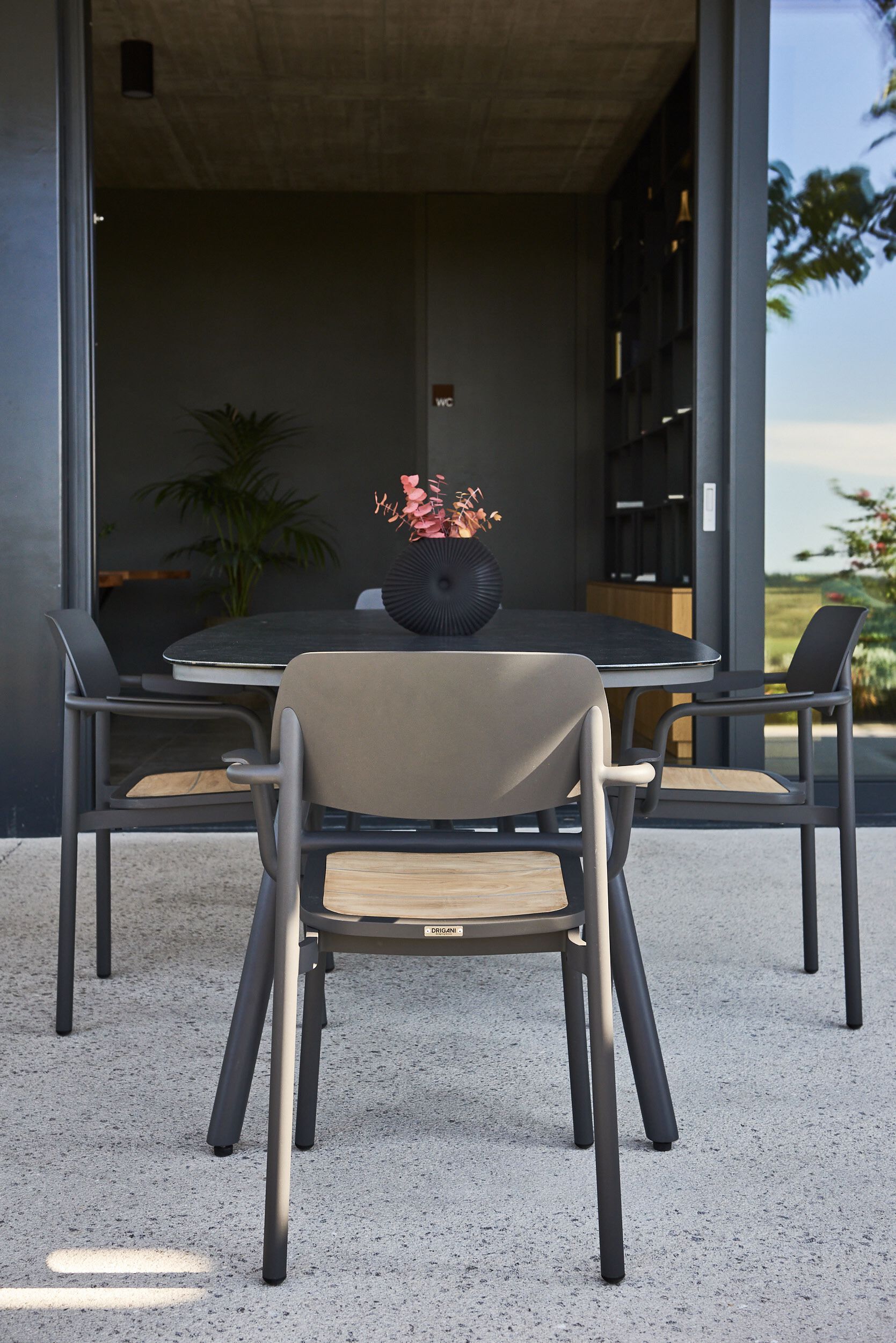 Штабелируемый садовый стул с подлокотниками DRIGANI Noa ARCH-00017595 - Вид №2