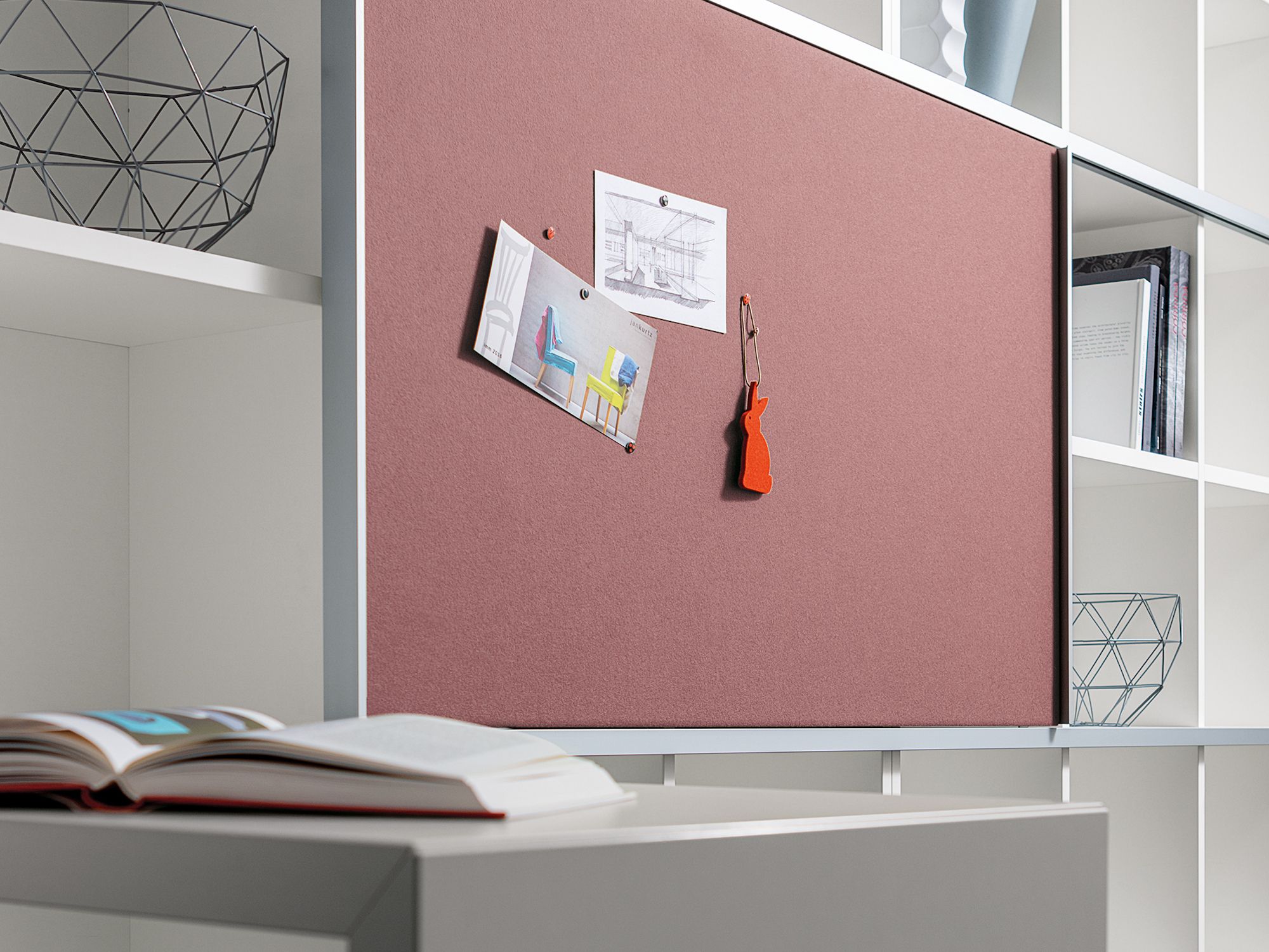 Книжный магазин в дневное время werner works basic S ARCH-00093197 - Вид №6