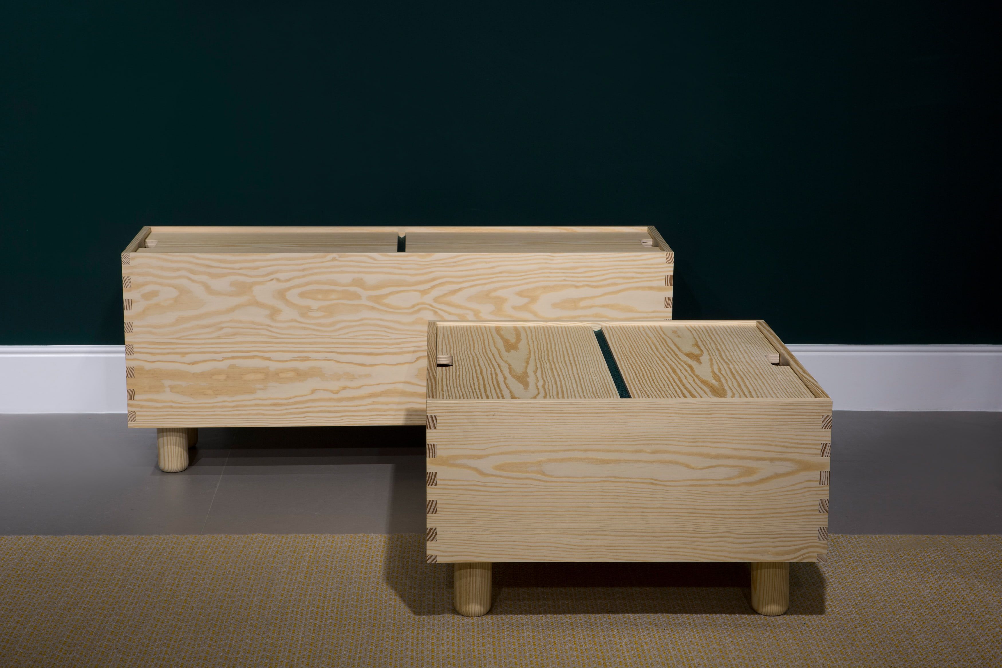 Квадратный Сосновый журнальный столик с отсеком для хранения Established&Sons Crate Series ARCH-00113397 - Вид №1