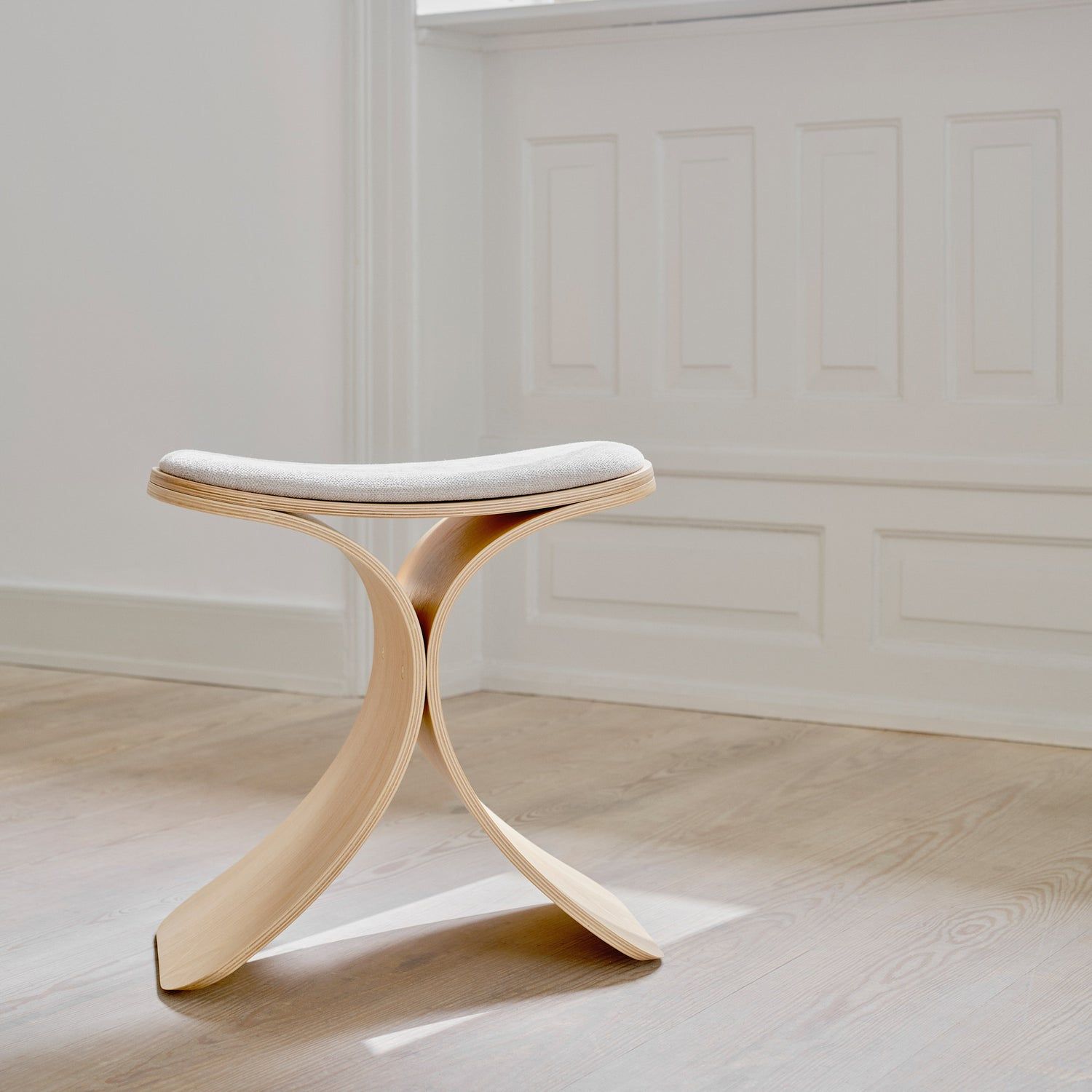 Дубовый табурет с тканевым сиденьем Gejst Luno ARCH-00151658 - Вид №7