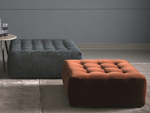 Квадратный пуф из ткани