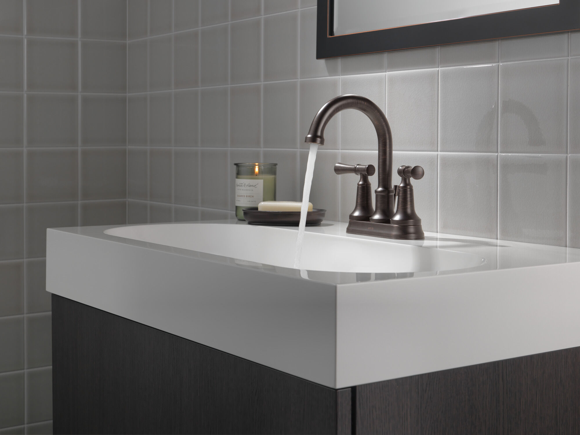 25747LF-RB Смеситель для ванной комнаты с двумя ручками Delta Faucet DELTA Венецианская бронза - Вид №2