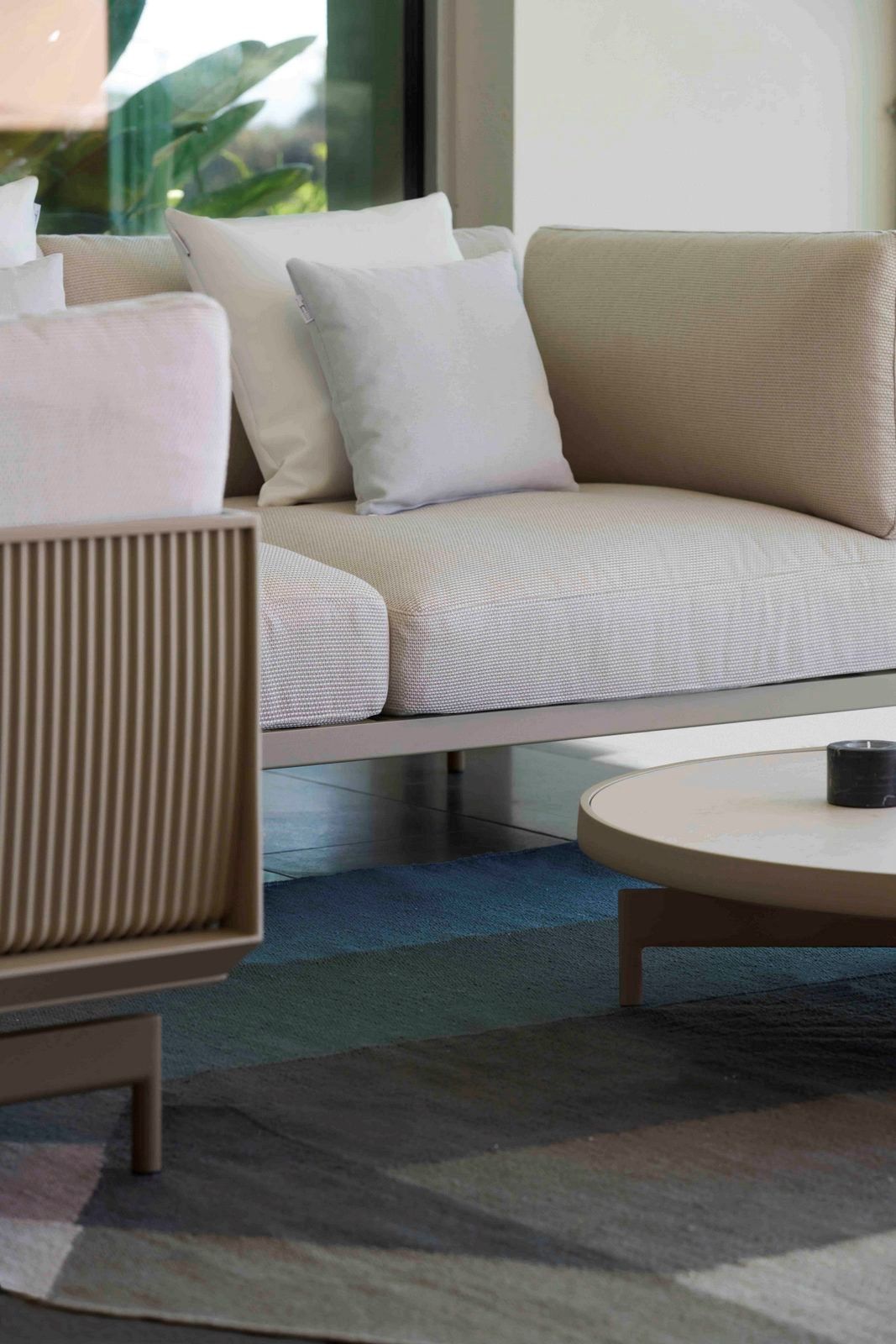 Фарфоровый круглый садовый столик GANDIABLASCO Onde ARCH-00126338 - Вид №16