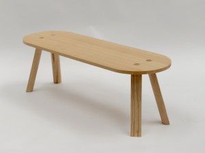 Овальный журнальный столик