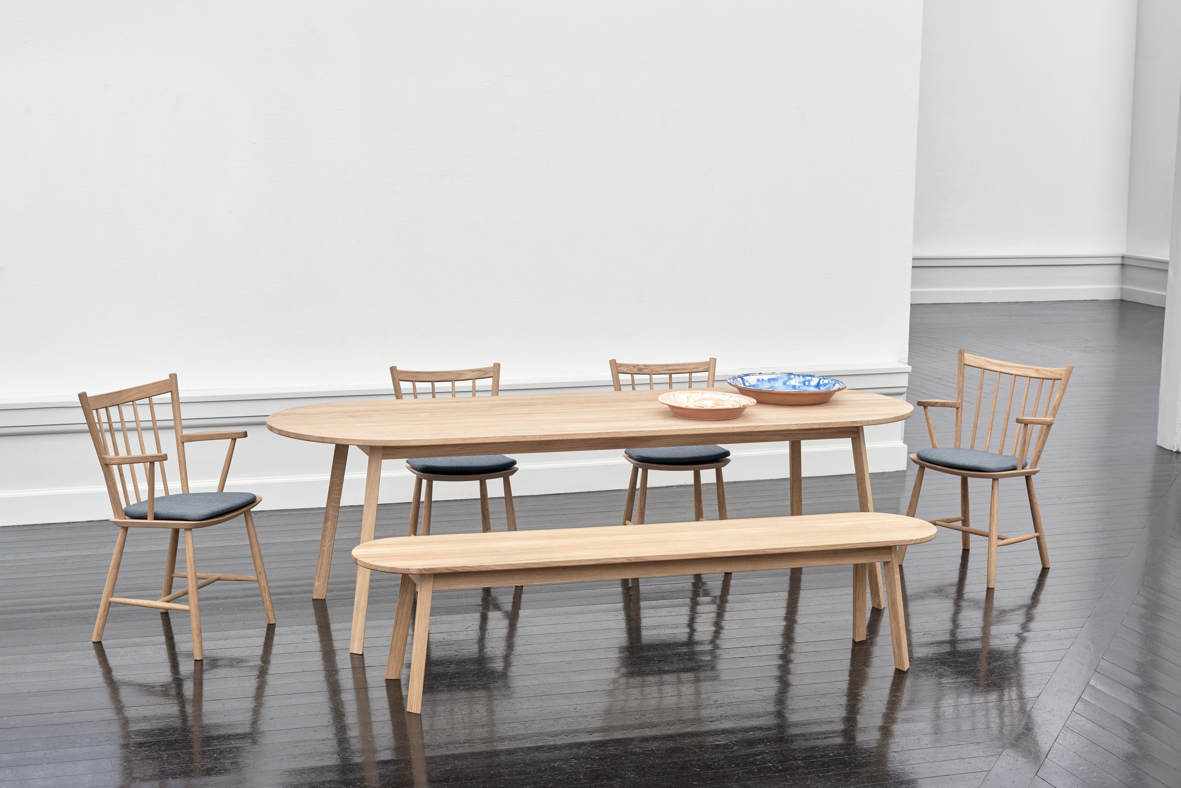 Дубовая скамья Hay Triangle Leg ARCH-00041834 - Вид №30