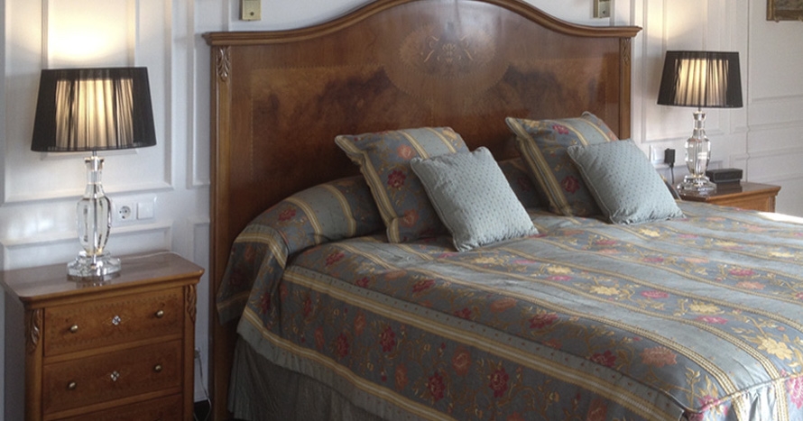 064186 Настольная лампа II с абажуром Schuller Corinto - Вид №3