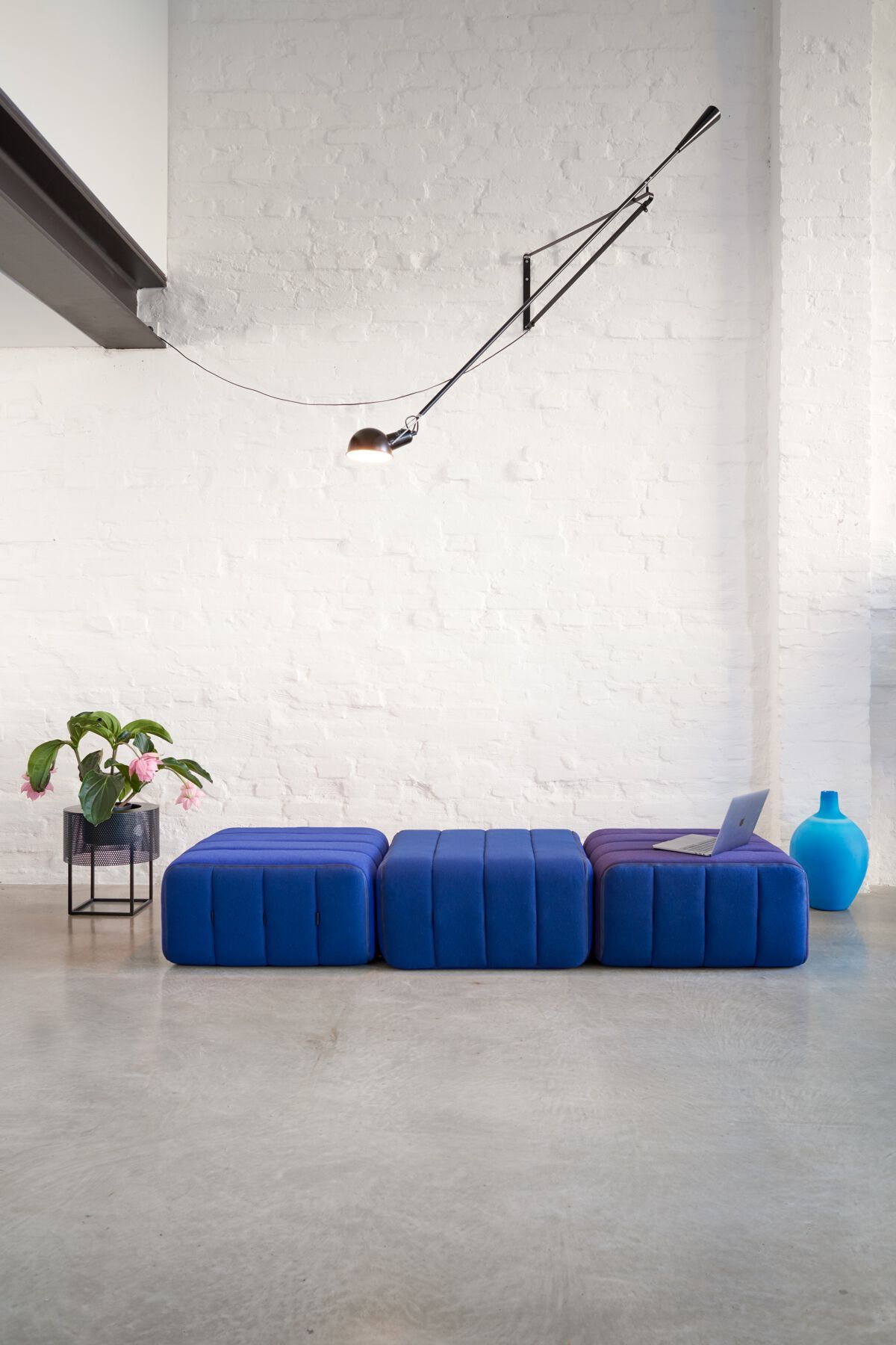 Модульный угловой диван из ткани AMBIVALENZ Curt ARCH-00083106 - Вид №80