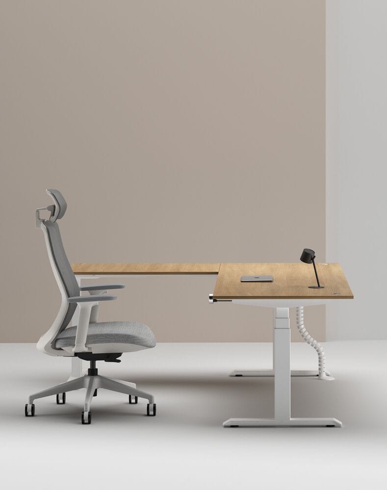 Деревянный регулируемый по высоте угловой стол с системой люверсов WORKSPACE MAX TRIPLE MOTOR ARCH-00114643 - Вид №2