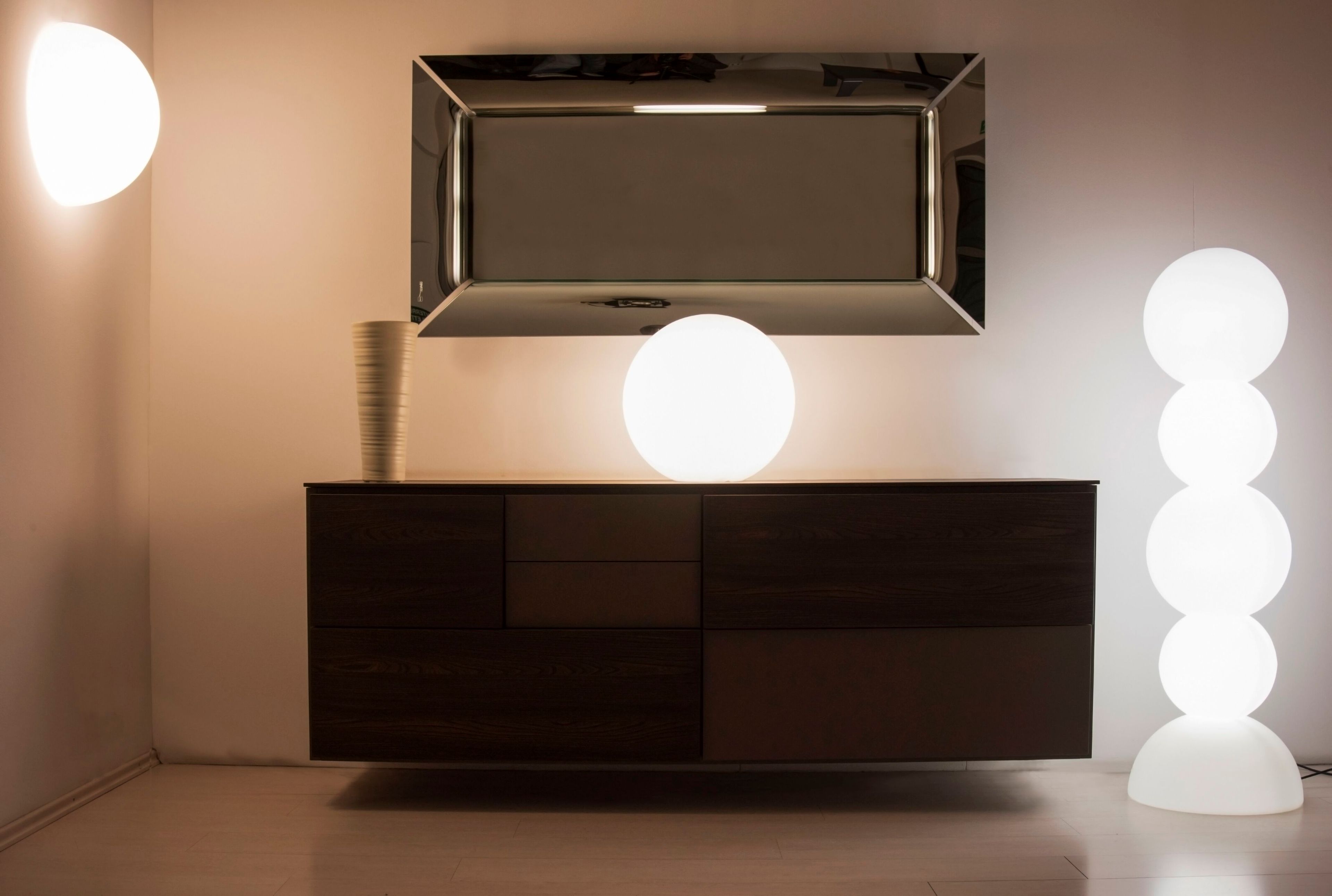 Напольная лампа из полиэтилена Kloris Moon ARCH-00105514 - Вид №1