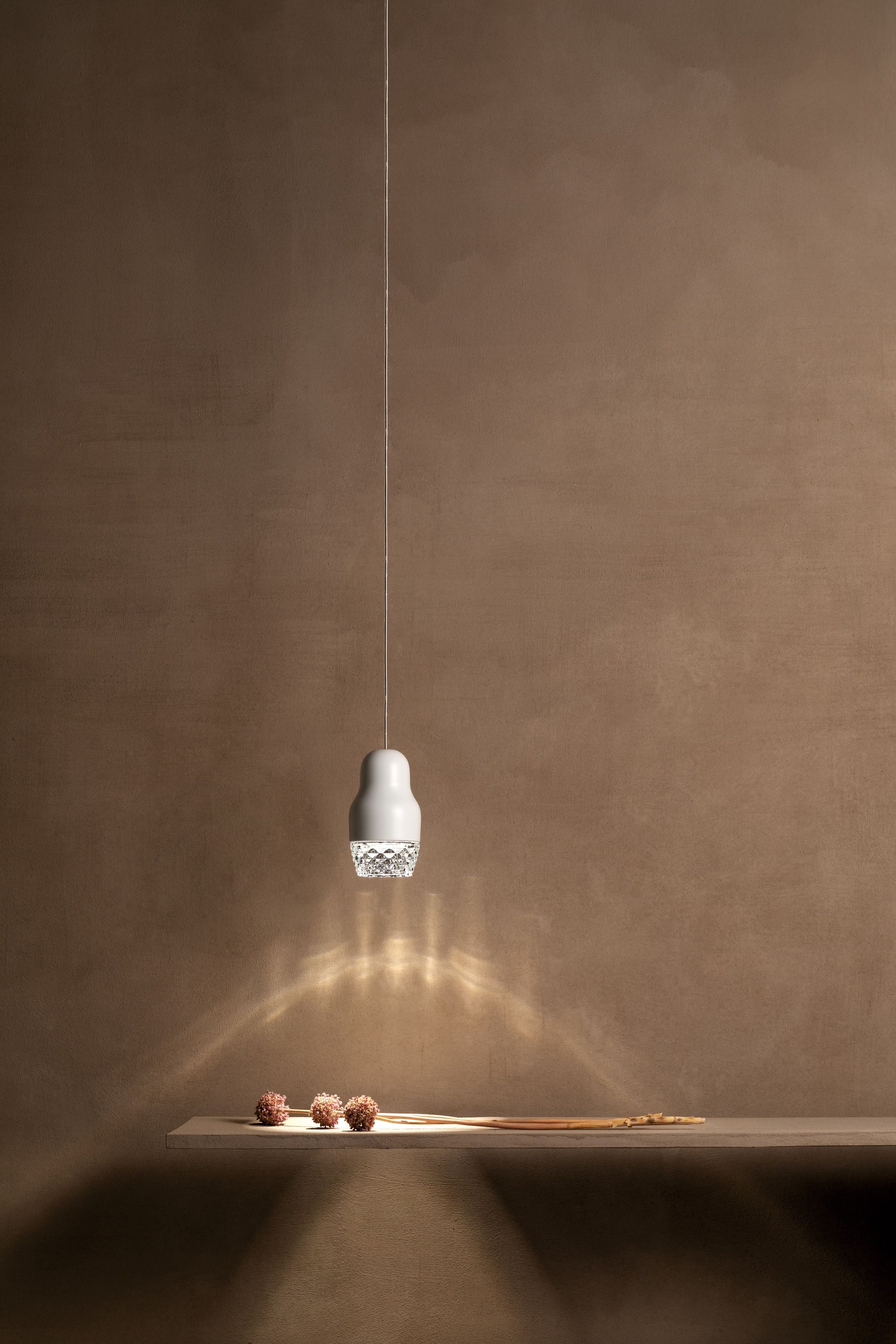 Алюминиевый и стеклянный подвесной светильник AXOLIGHT Fedora ARCH-00010389