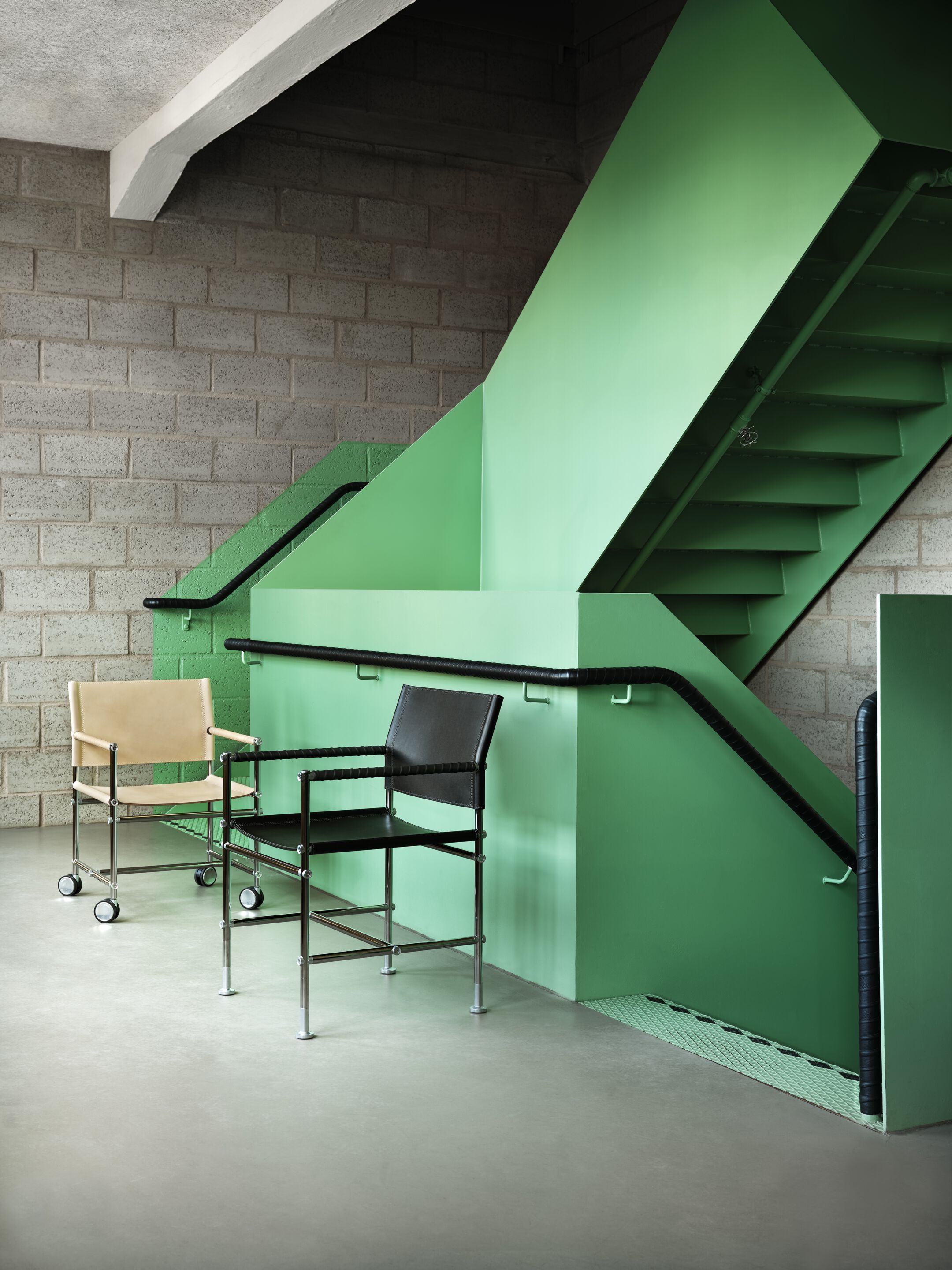 Тканевый стул с подлокотниками Bla Station Able ARCH-00137385 - Вид №12