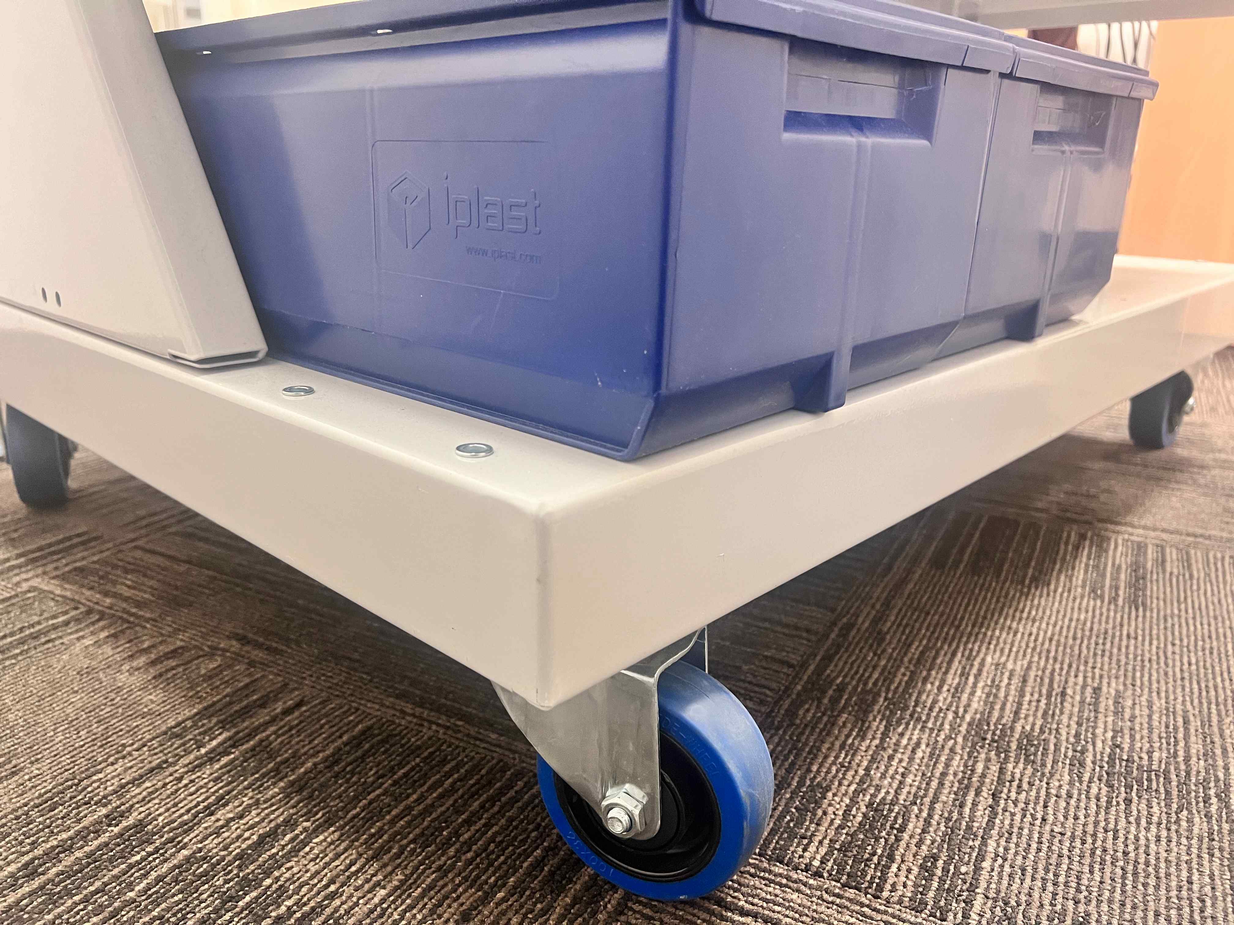 Передвижная стойка CTR 4B.1 (90.36.8) Верстакофф 134105 - Вид №2