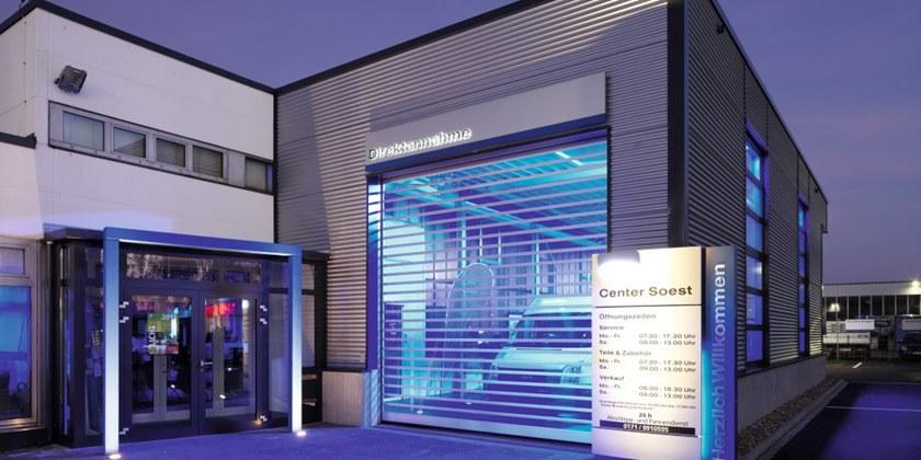 ASSA ABLOY Реечные двери для улицы Applicazioni esterne sun-id-1416106 - Вид №4