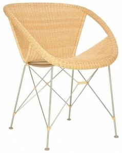 JANUS et Cie Стул из ротанга с подлокотниками Suki