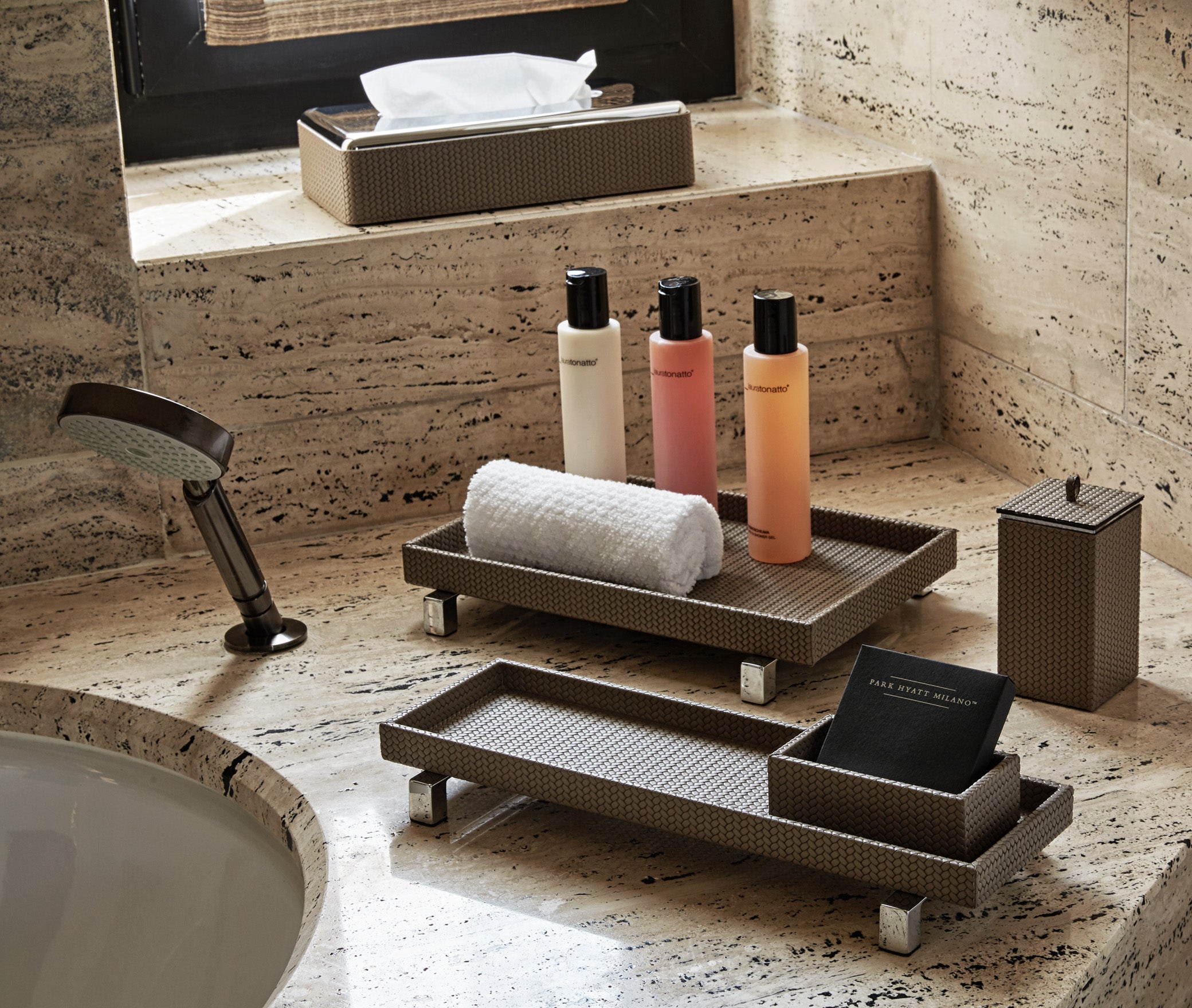 Поднос Rialto - 36X11XH4,5 см / металл-хром/зернистая кожа_черный Pinetti 00.0172.029.001 - Вид №3