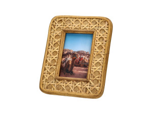 Рама из ротанга