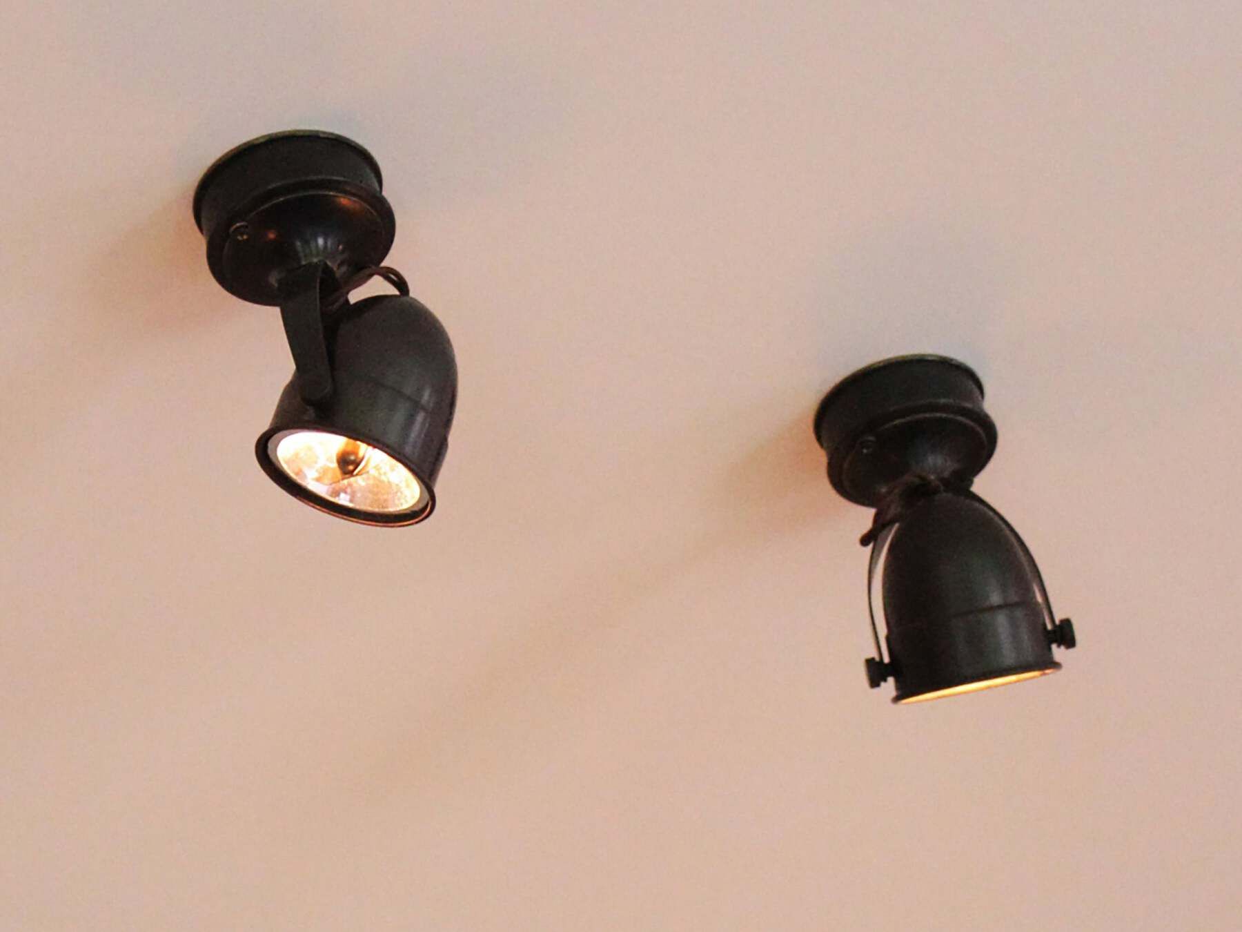 Регулируемый потолочный латунный прожектор Authentage Lighting Comète ARCH-00038795 - Вид №2