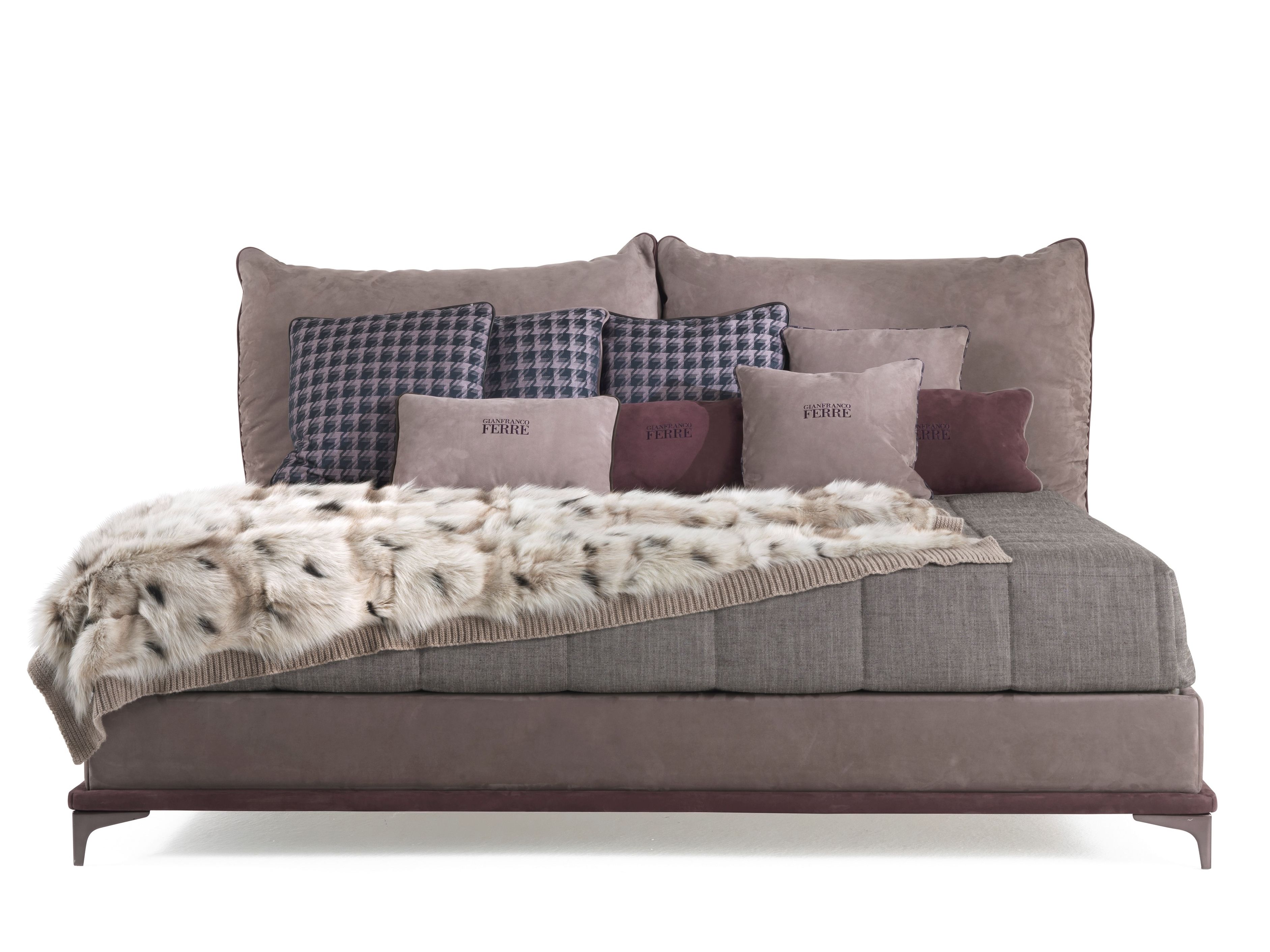 Кожаная мягкая кровать Gianfranco Ferré Home Clapton ARCH-00141571