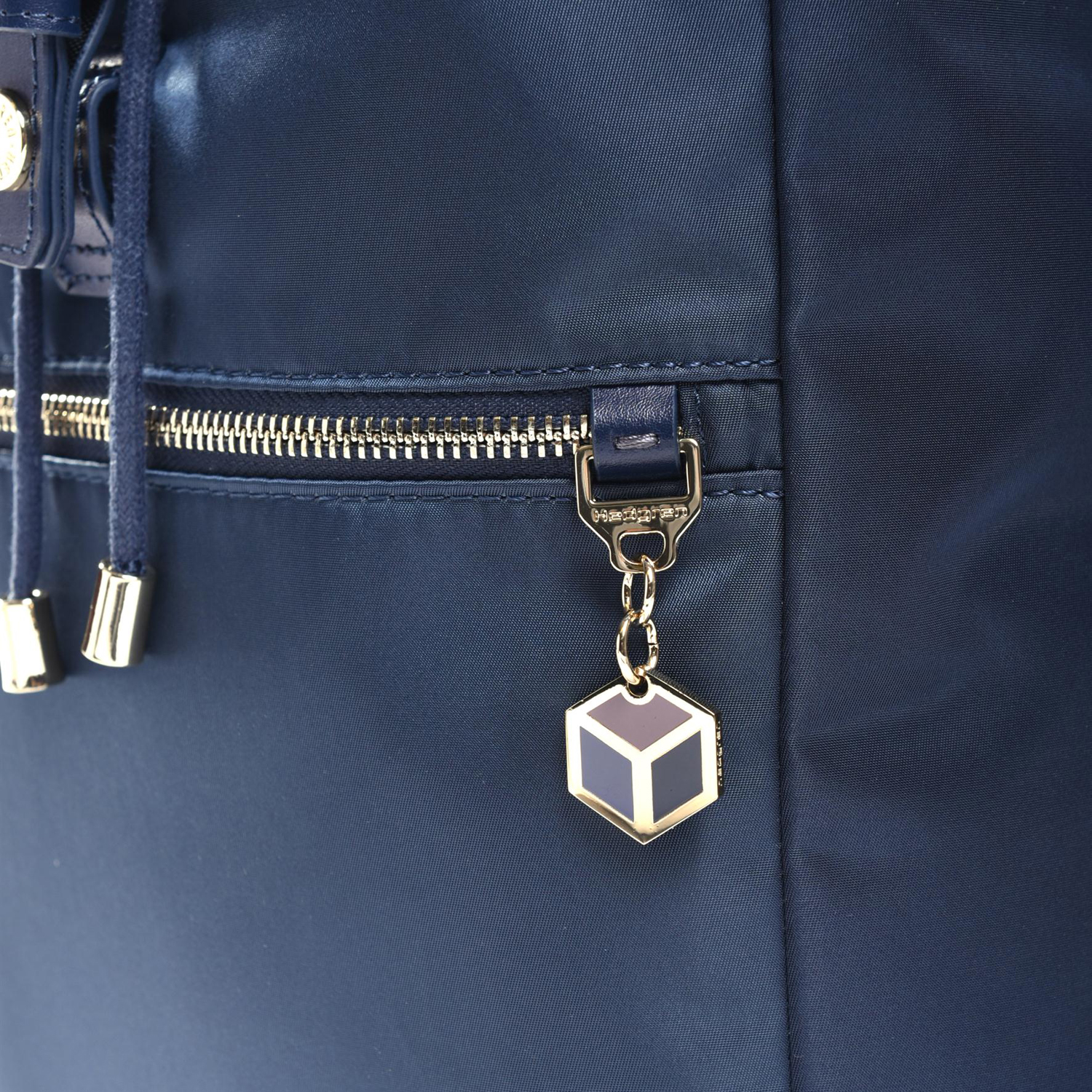 HCHMA07/131 Рюкзак HCHMA07 Revelation Backpack With Flap Hedgren Charm Allure  - Вид №7