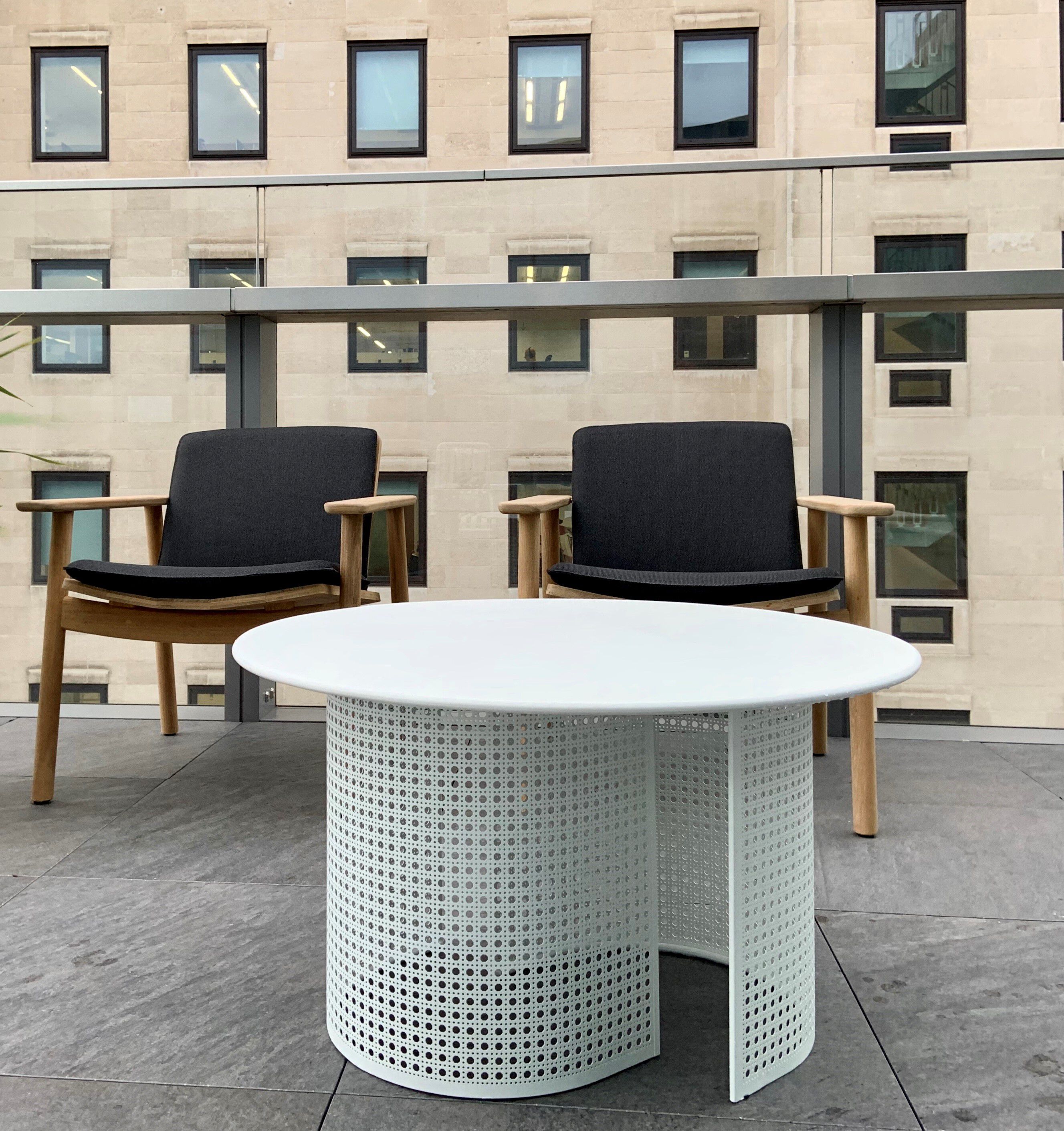 Круглый садовый столик из оцинкованной стали iSimar ARCH-00058561 - Вид №9