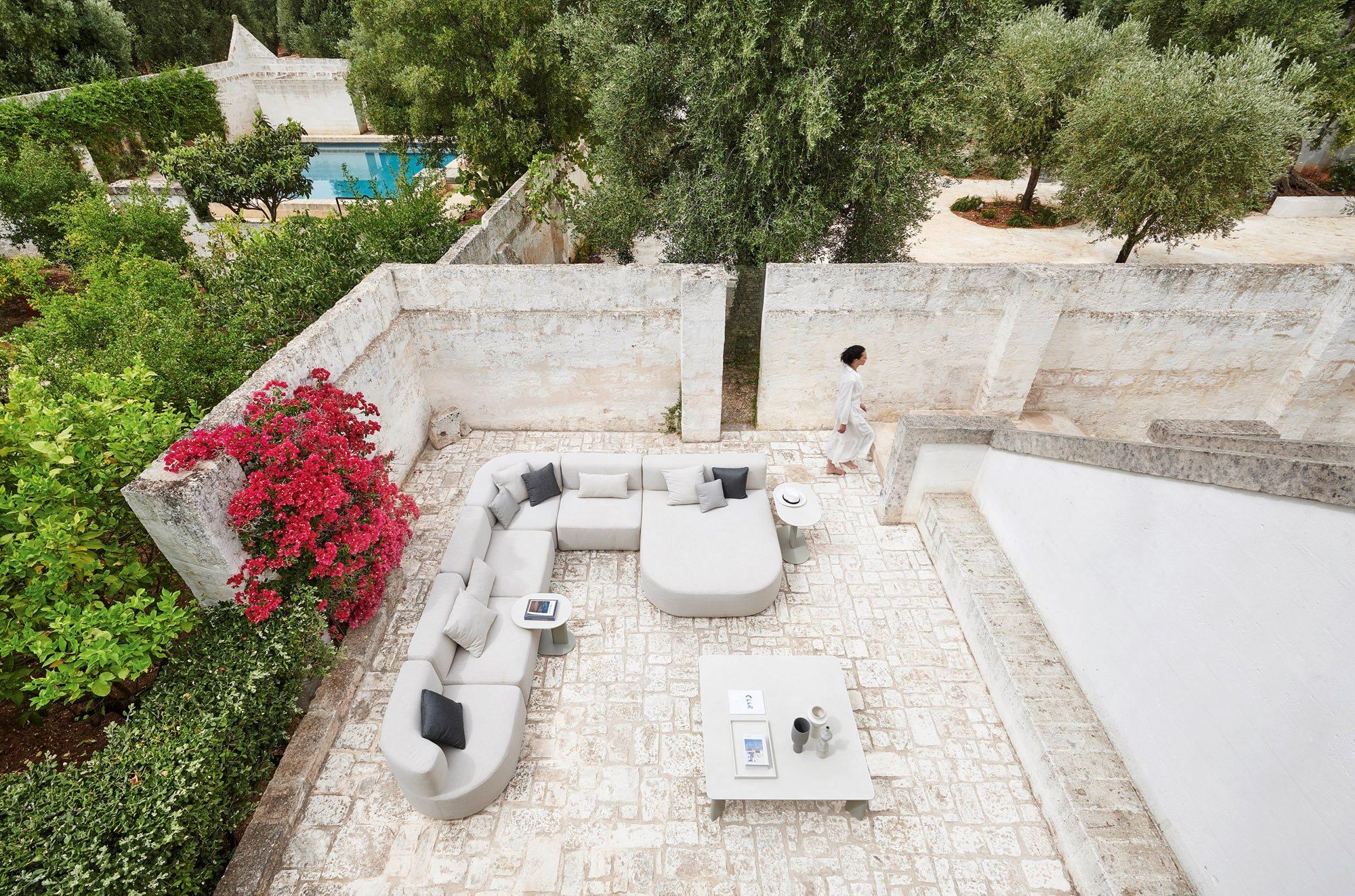 Тканевый модульный садовый диван Varaschin Belt ARCH-00025302