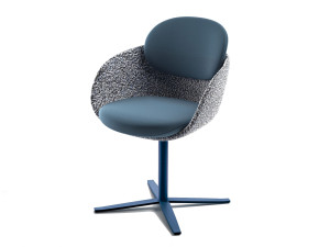 Тканевый стул с подлокотниками