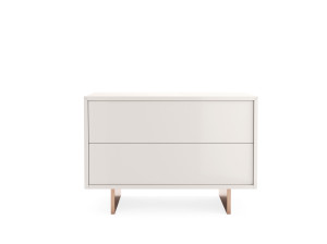 Деревянная тумбочка