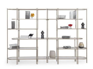 Отдельно стоящий книжный шкаф из металла и стекла