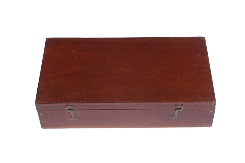 SOR27572 Коробка из красного дерева ijlbrown 