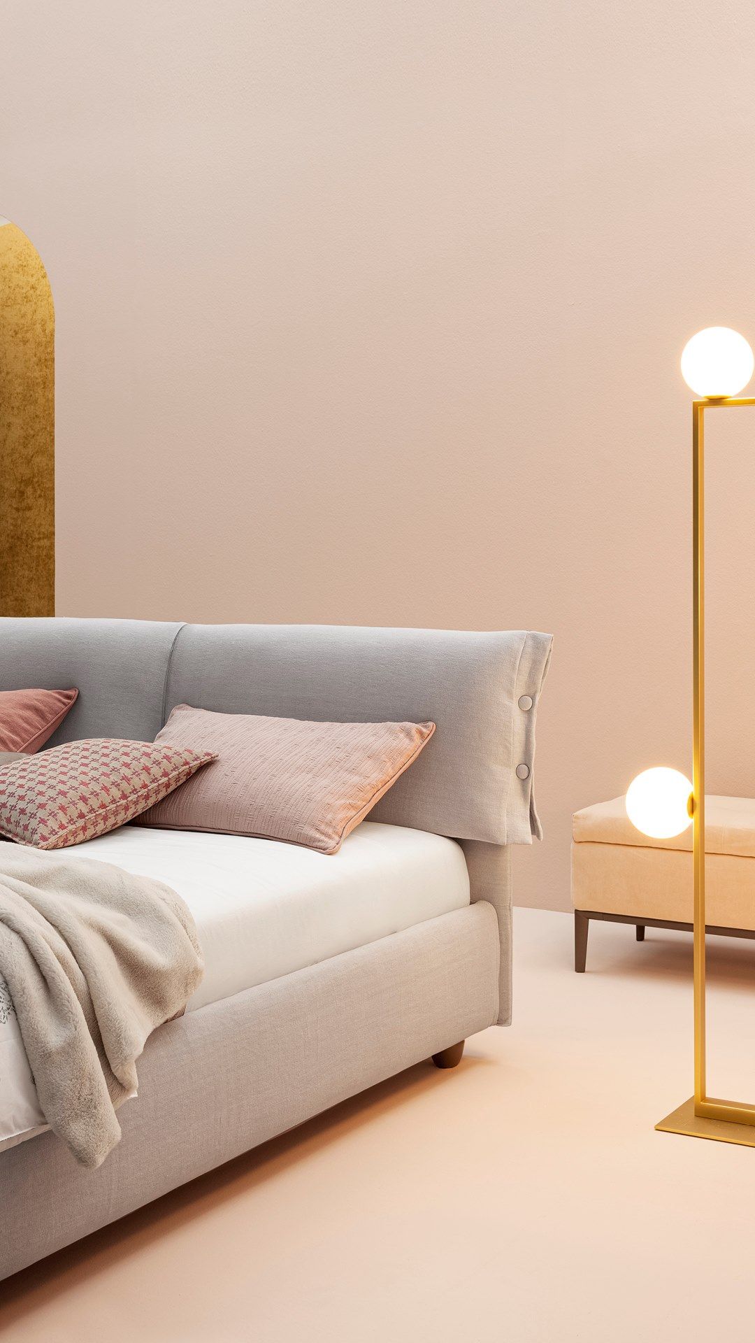 Двуспальная кровать из ткани с мягким изголовьем Twils GISELLE ARCH-00033828 - Вид №3