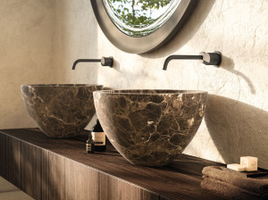 Каменный умывальник