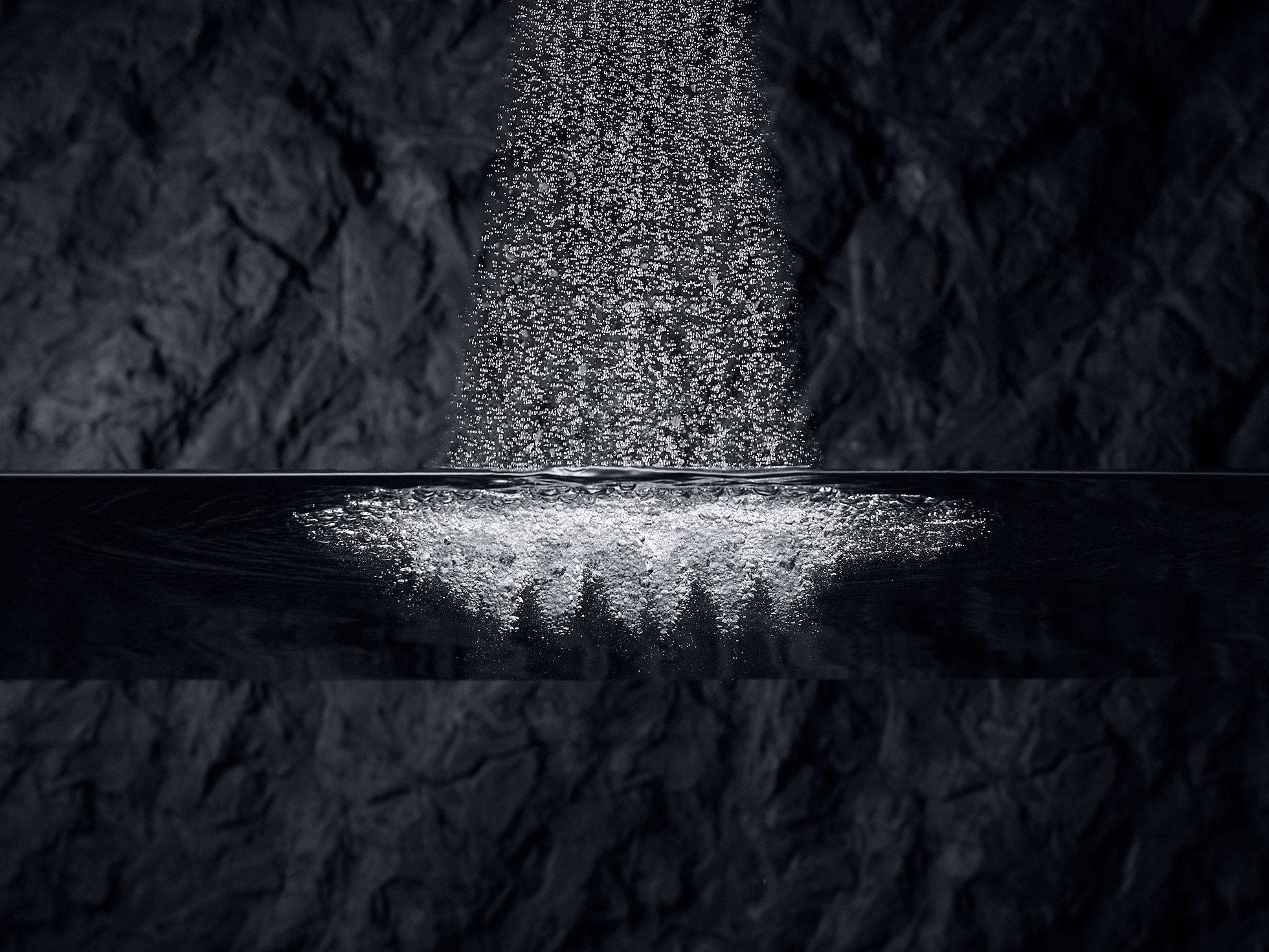 KOHLER Shift Ellipse 2,0 галлонов в минуту многофункциональный двусторонний ручной душ с металлической ручкой K-45415-A-BL  - Вид №4