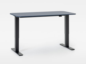 Рабочий стол с регулируемой высотой