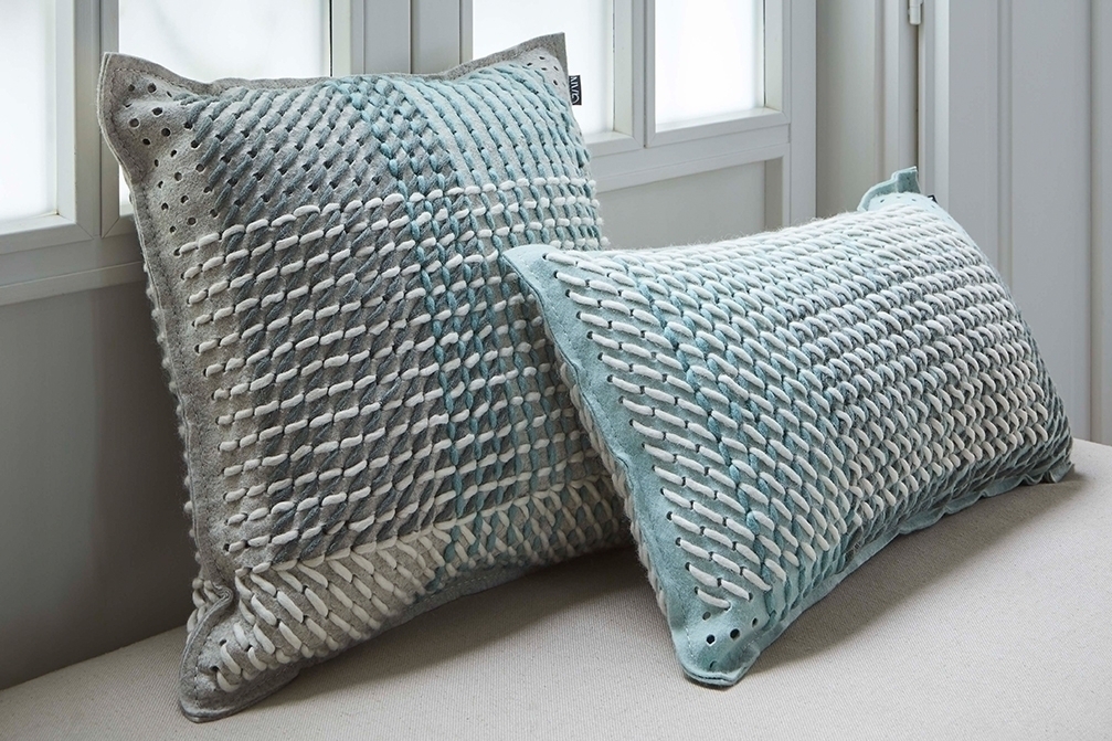 070802 Подушка Green 61x36 см GAN Canevas Geo