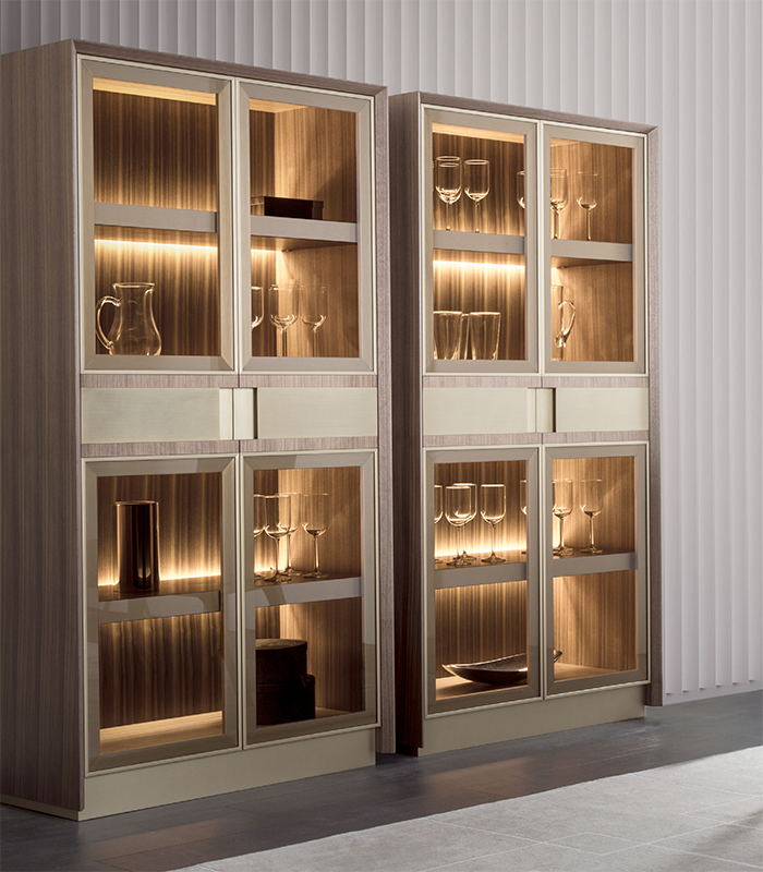 Витрина VISCONTI MEDEA MI703 Michelangelo