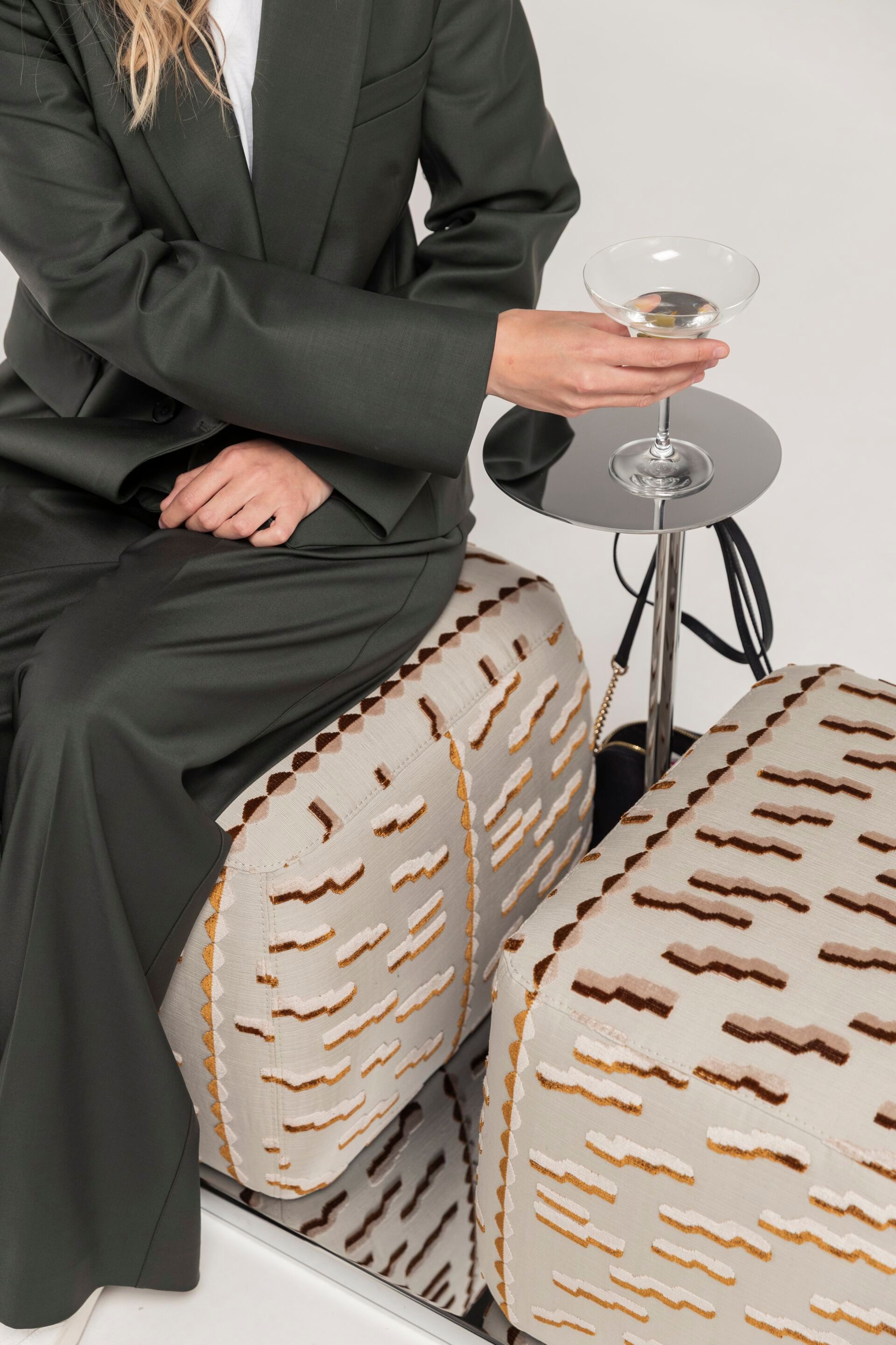 Кожаный квадратный пуф с журнальным столиком SITIA BONBON ARCH-00148690 - Вид №3