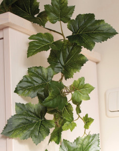 6304 883 a3 Гирлянда из искусственных винных листьев, 150 см, зеленая H-andreas