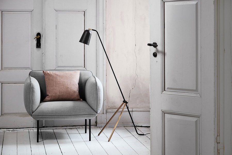 301865167011 Лампа напольная giraffe, 138 см, дуб, черное матовое основание Frandsen  - Вид №3