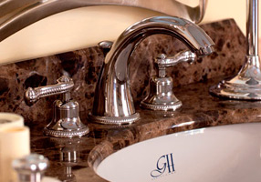 Gentry Home Смеситель для умывальника на три отверстия с выдвижным краном Tiffany Медь GH102082 - Вид №1