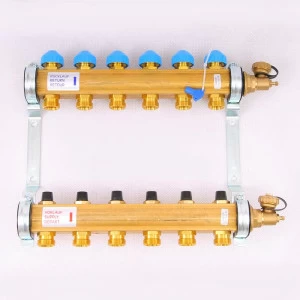 Коллекторная группа HKV с регулировочными и термостатическими вентилями WATTS Ind 1"x3/4"ЕК 6 выходов
