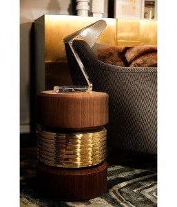 Круглый журнальный столик