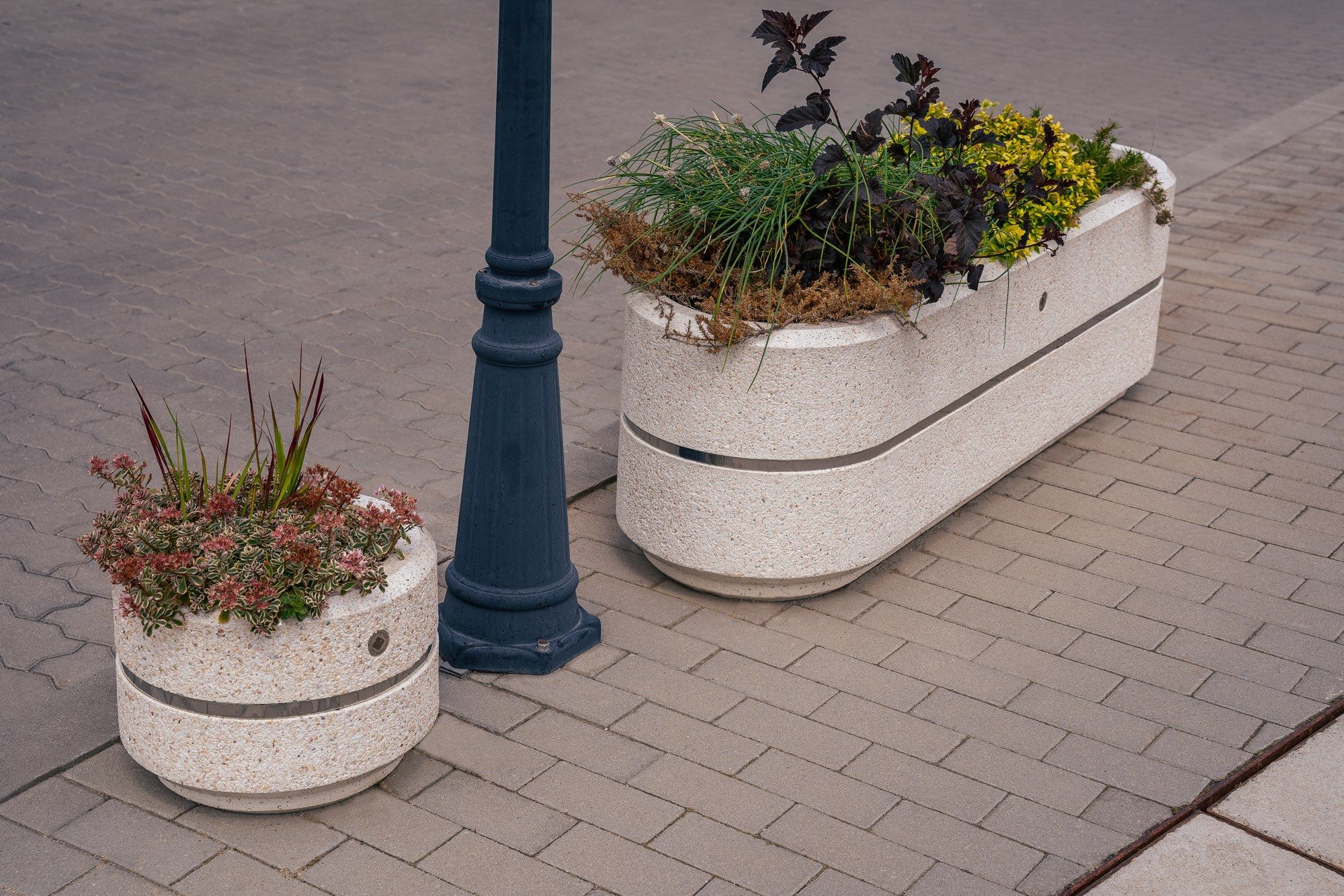 Бетонный круглый низкий плантатор ENCHO ENCHEV - ETE 19/23 ARCH-00048483 - Вид №4