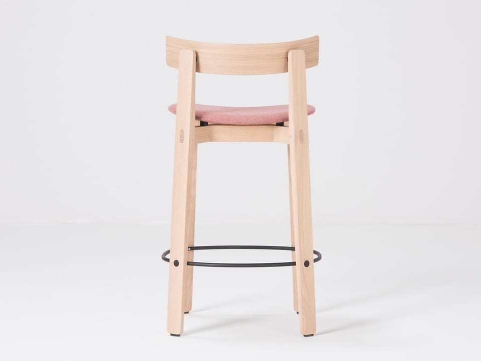 Дубовый барный стул со спинкой Gazzda ARCH-00101904 - Вид №2